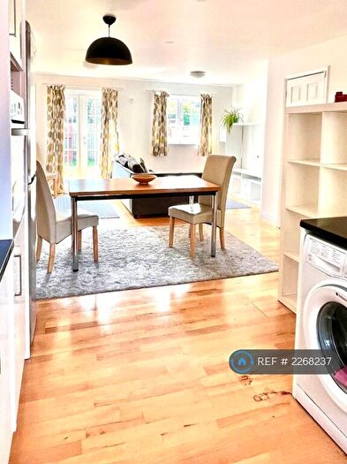 4 Bedroom End Of Terrace House To Rent In Howland Way, London, SE16