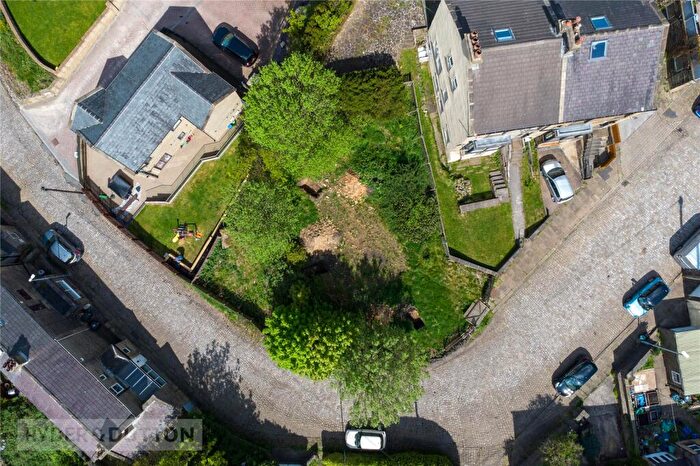 Land For Sale In Wakefield Gate, Halifax, West Yorkshire, HX3
