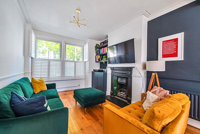 3 Bedroom Terraced House For Sale In Havelock Road, Wimbledon, London, SW19