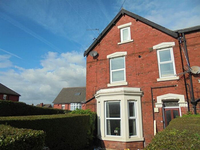 Property To Rent In Cross Green Lane, Halton, Leeds, LS15