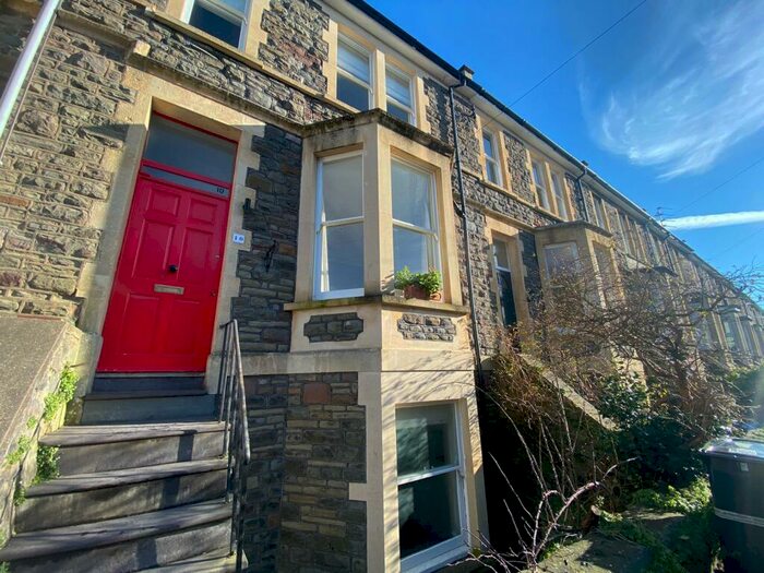 4 Bedroom House To Rent In Cowper Road, Cotham, Bristol, BS6