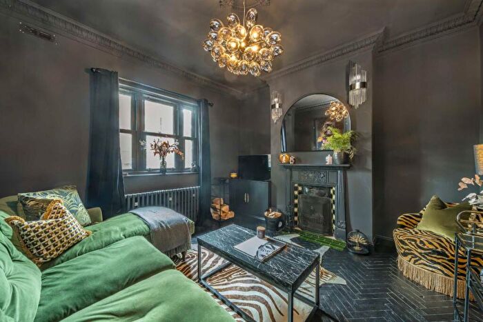 3 Bedroom House To Rent In Playford Road, London, N4