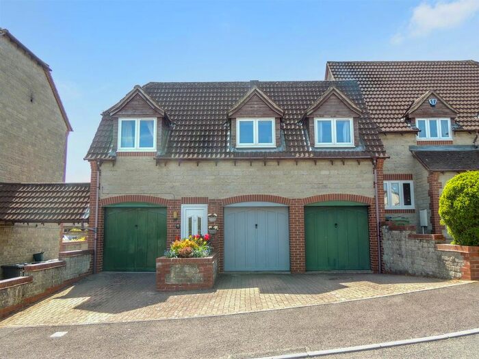 1 Bedroom Detached House To Rent In Belfry, Warmley, Bristol, BS30
