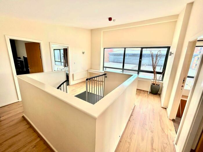 4 Bedroom Flat To Rent In Bailey Street, Sheffield, S1