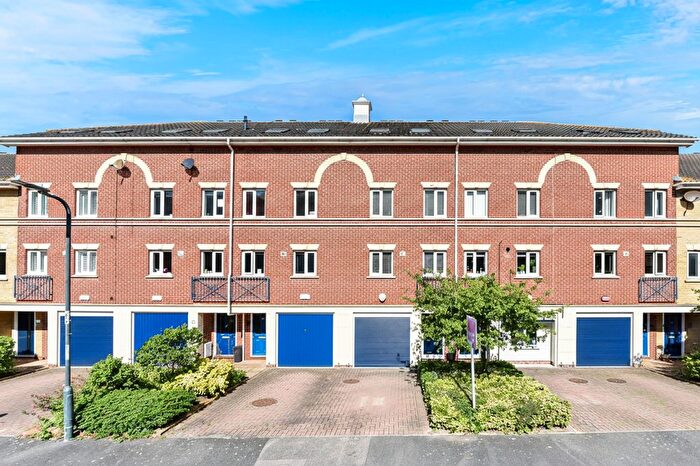 4 Bedroom Terraced House For Sale In Applecross Close, Rochester, Kent, ME1