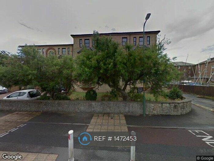 2 Bedroom Flat To Rent In South Road, Hythe, CT21