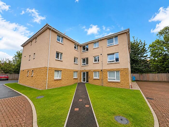 2 Bedroom Flat For Sale In Warren Court, Warren Road, Hamilton, ML3