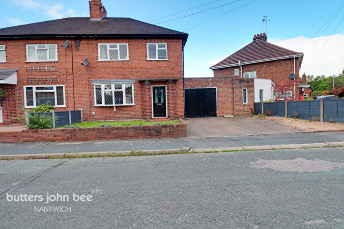 3 Bedroom Semi-Detached House For Sale In Shrewbridge Crescent, Nantwich, CW5