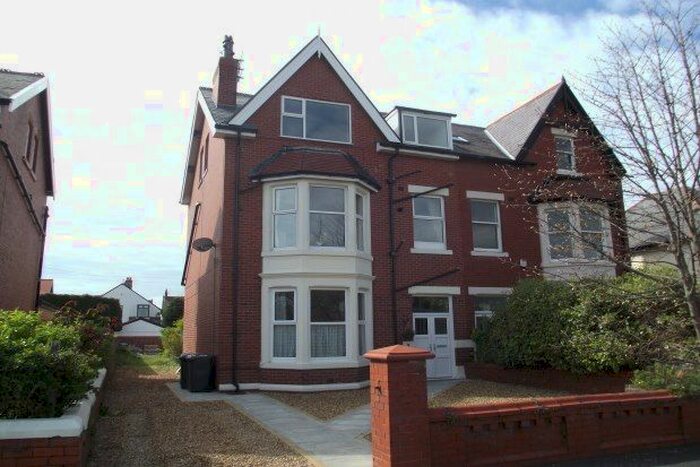 1 Bedroom Flat To Rent In Osborne Road, Lytham St. Annes, FY8