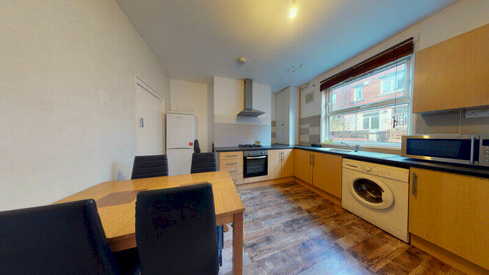 4 Bedroom Terraced House To Rent In Spring Grove Walk, Hyde Park, Leeds, LS6