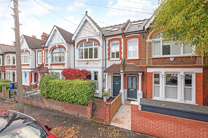 5 Bedroom Terraced House For Sale In Holmdene Avenue, Herne Hill, SE24