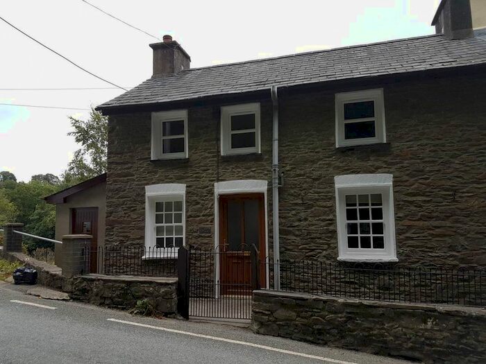 2 Bedroom Semi-Detached House To Rent In Maesllyn (Uchaf), Cwrtnewydd, Llanybydder, SA40