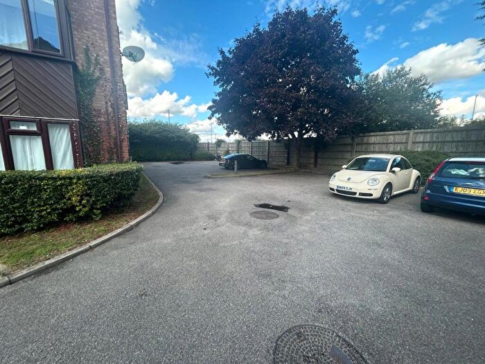 Flat For Sale In Farley Road, Gravesend, Kent, DA12