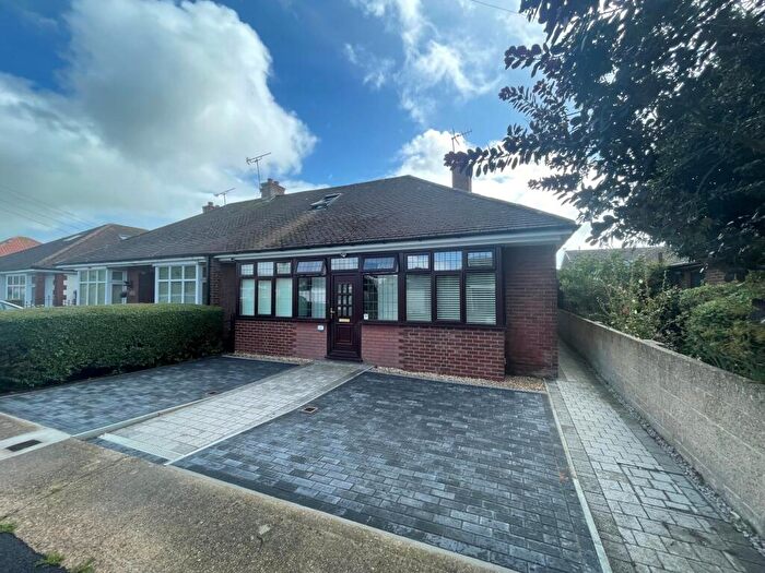 3 Bedroom Semi-Detached Bungalow For Sale In Gilham Grove, Deal, CT14