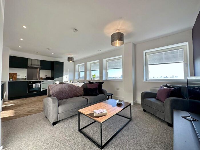 2 Bedroom Flat To Rent In Copper Box, Crosby Road North, Liverpool, Merseyside., L22