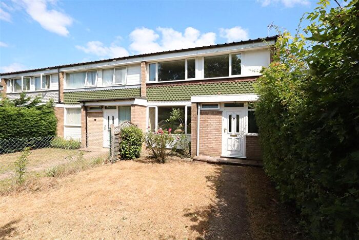 3 Bedroom Property To Rent In Livingstone Walk, Hemel Hempstead, HP2