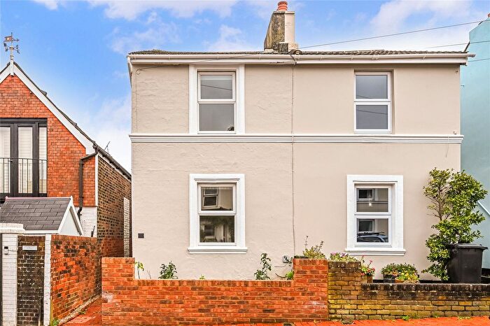 3 Bedroom Semi-detached House To Rent In Avon Street, Tunbridge Wells, Kent, TN1
