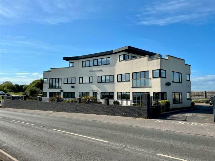 2 Bedroom Apartment To Rent In Harbour Heights, PO6