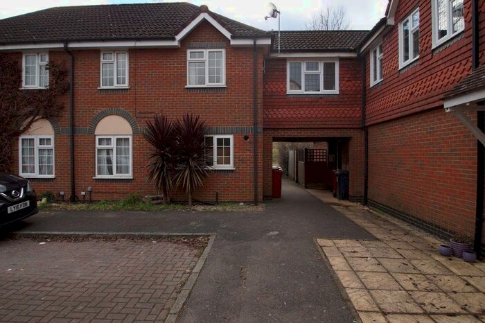 2 Bedroom Property To Rent In Mitchell Close, Cippenham, Slough SL1