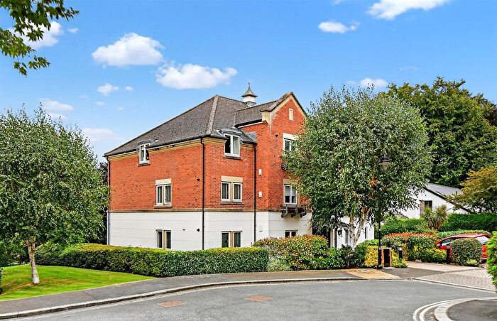 2 Bedroom Flat For Sale In St Chads Wharf, York, YO23