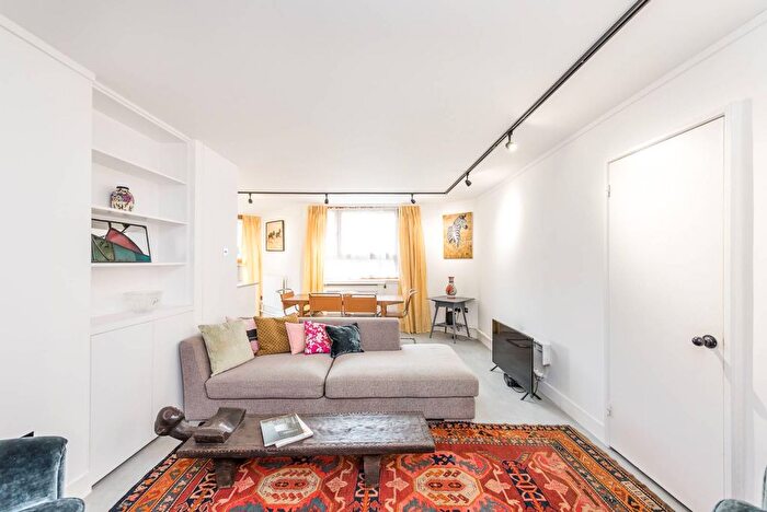 2 Bedroom Flat To Rent In World's End Estate, Chelsea, London, SW10