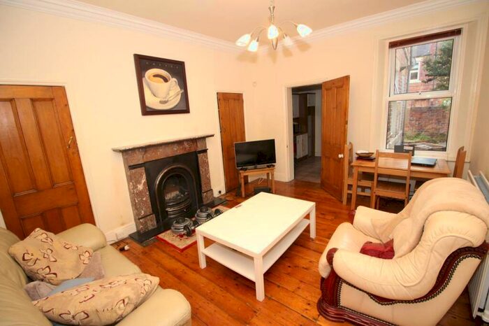 2 Bedroom Flat To Rent In Ashleigh Grove, Jesmond, Newcastle Upon Tyne, NE2