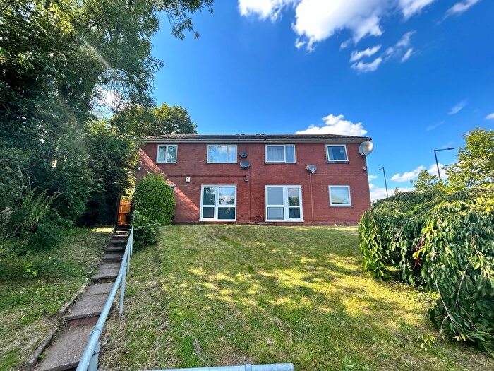 2 Bedroom Flat To Rent In Cornerways, Hagley Road, Birmingham, B17