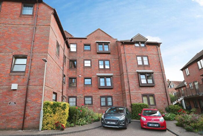 1 Bedroom Apartment For Sale In Town Bridge Court, Chesham, HP5