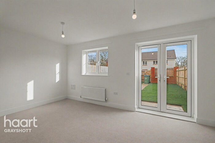 3 Bedroom Semi-Detached House For Sale In Ticcan Drive, Fareham, PO14