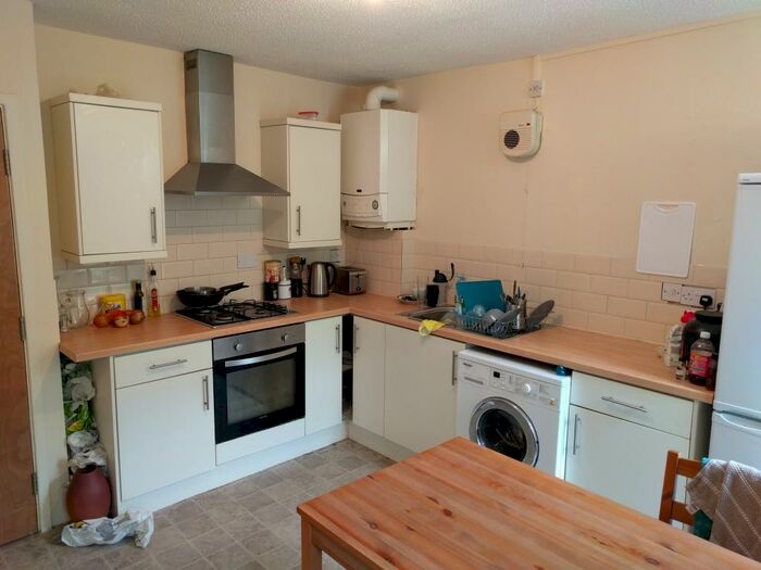 1 Bedroom Flat To Rent In Hanover Street, Mount Pleasant, Swansea, SA1