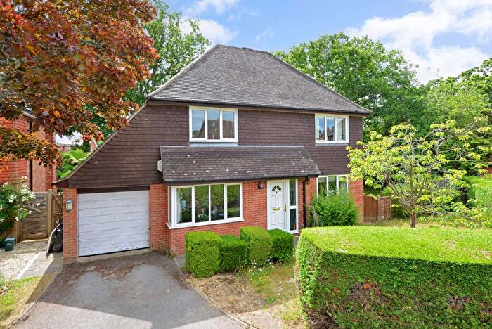 4 Bedroom Detached House For Sale In Napper Place, Cranleigh, GU6