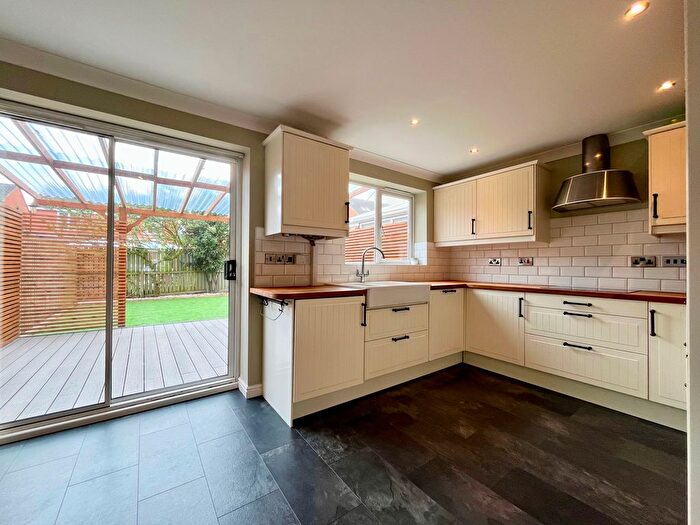 4 Bedroom Town House To Rent In Sanderson Villas, St James Village, Gateshead, NE8