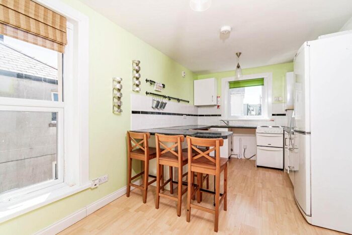 1 Bedroom Flat To Rent In Grenville Road, St Judes, Plymouth, PL4