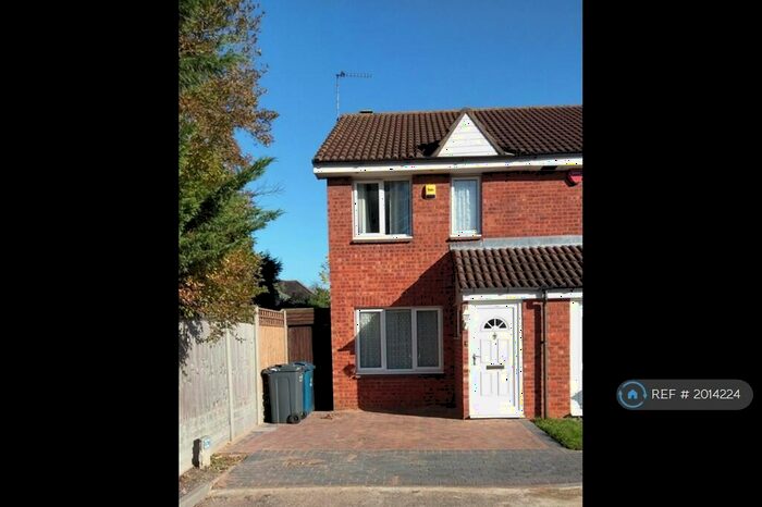 2 Bedroom End Of Terrace House To Rent In Rufford Close, Harrow, HA3