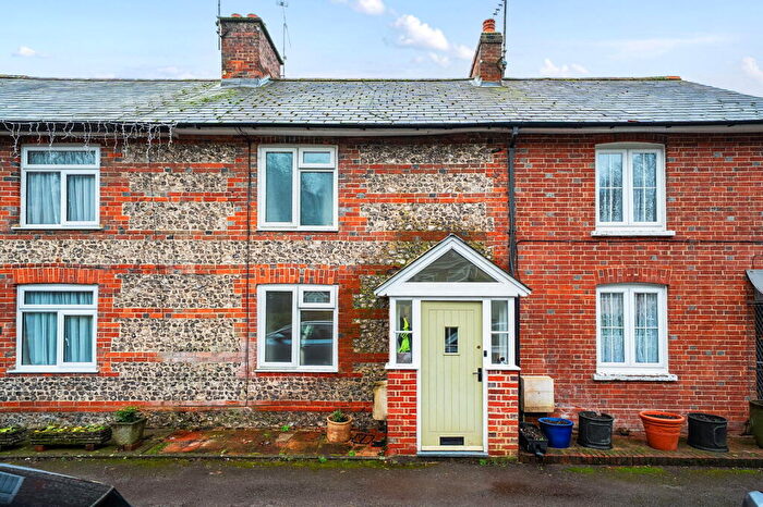 2 Bedroom Terraced House For Sale In The Green, Whitchurch, RG28