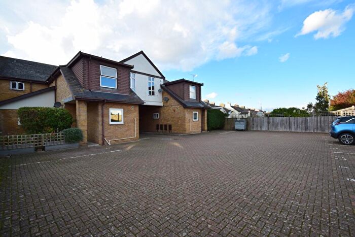 1 Bedroom Apartment To Rent In Shakespeare Road, Gillingham, ME7