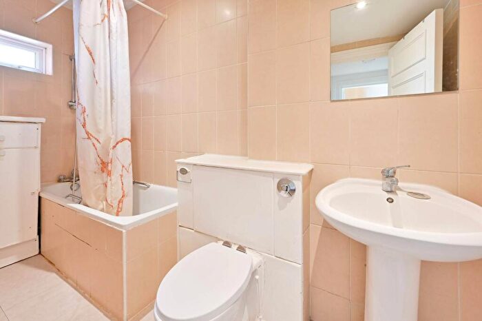 1 Bedroom Flat To Rent In Sunningfields Road, Hendon, London, NW4