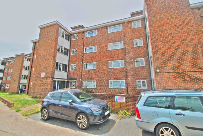 1 Bedroom Apartment To Rent In Argyll Court, Faygate Road, Eastbourne, BN22