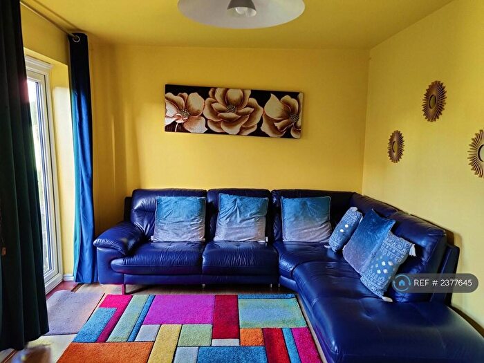 3 Bedroom Semi-Detached House To Rent In Oxford Close, Newcastle Upon Tyne, NE12