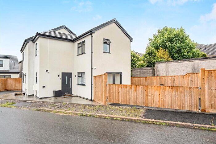 2 Bedroom Semi-Detached House For Sale In Whitfield Close, Soundwell, Bristol, BS16