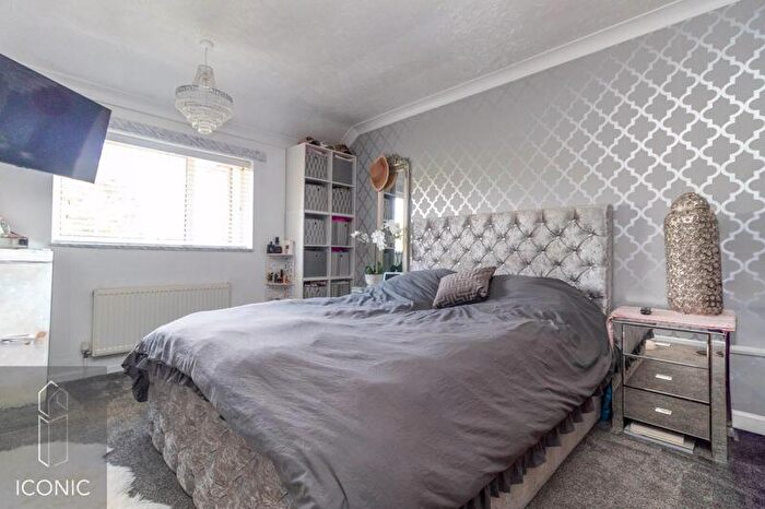 3 Bedroom Terraced House For Sale In Woodforde Road, Norwich, NR7