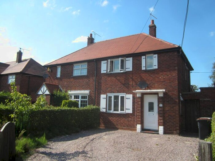3 Bedroom Semi-Detached House To Rent In Wistaston Green Road, Crewe, CW2