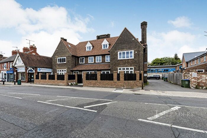 2 Bedroom Flat To Rent In Queen Street, RH13