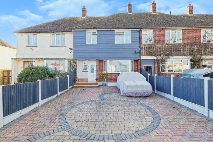 3 Bedroom Semi-Detached House To Rent In Hugin Avenue, Broadstairs, CT10