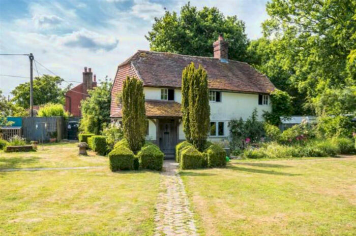 3 Bedroom Detached House For Sale In Nash Street, BN27