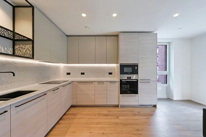 2 Bedroom Flat For Sale In London, E14