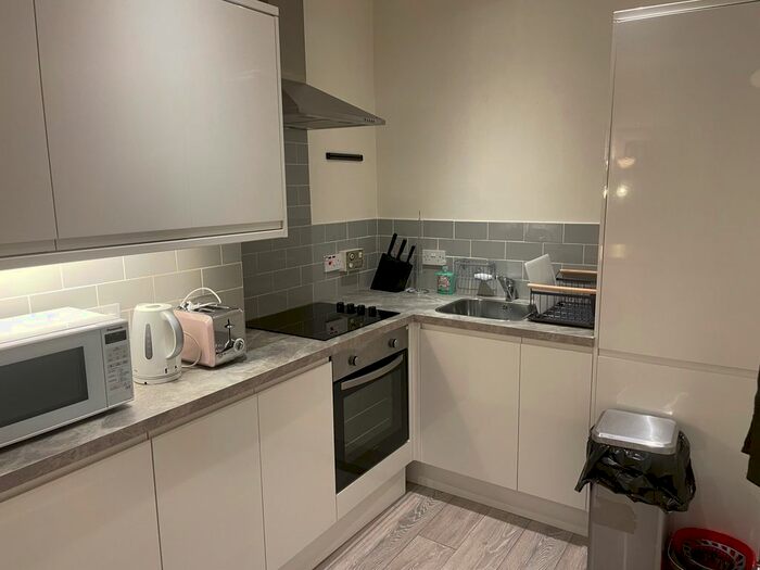 1 Bedroom Flat To Rent In Caledonian Crescent, Edinburgh, EH11