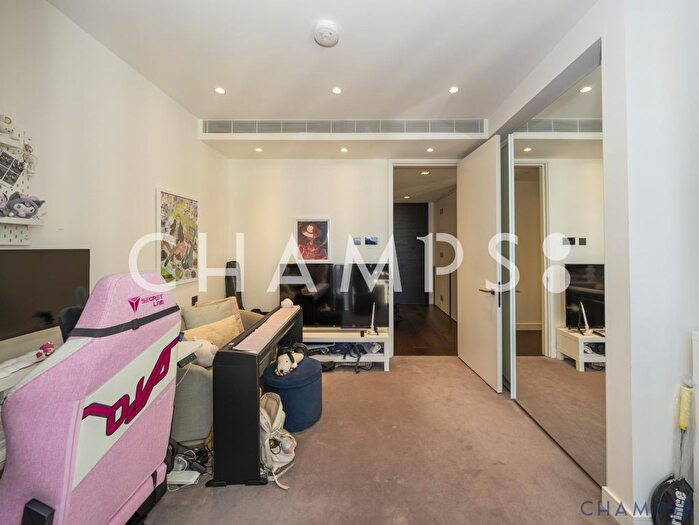 2 Bedroom Flat For Sale In Casson Square, SE1