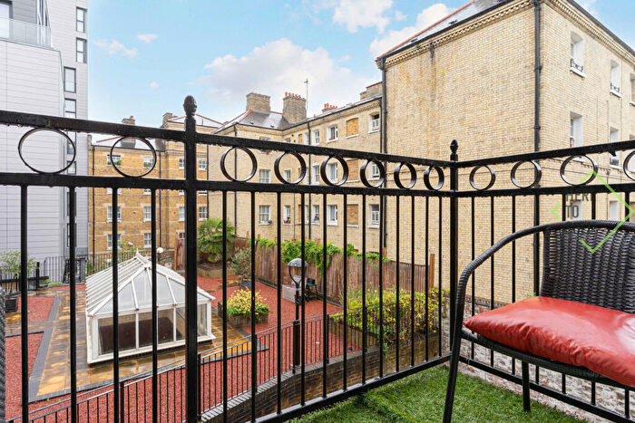 2 Bedroom Flat For Sale In Guinea Court, Royal Mint Street, London, E1