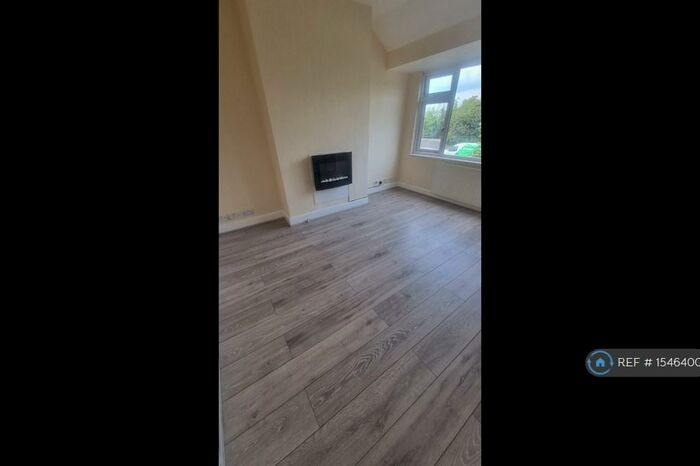 2 Bedroom Flat To Rent In London Road, Northfleet, Gravesend, DA11